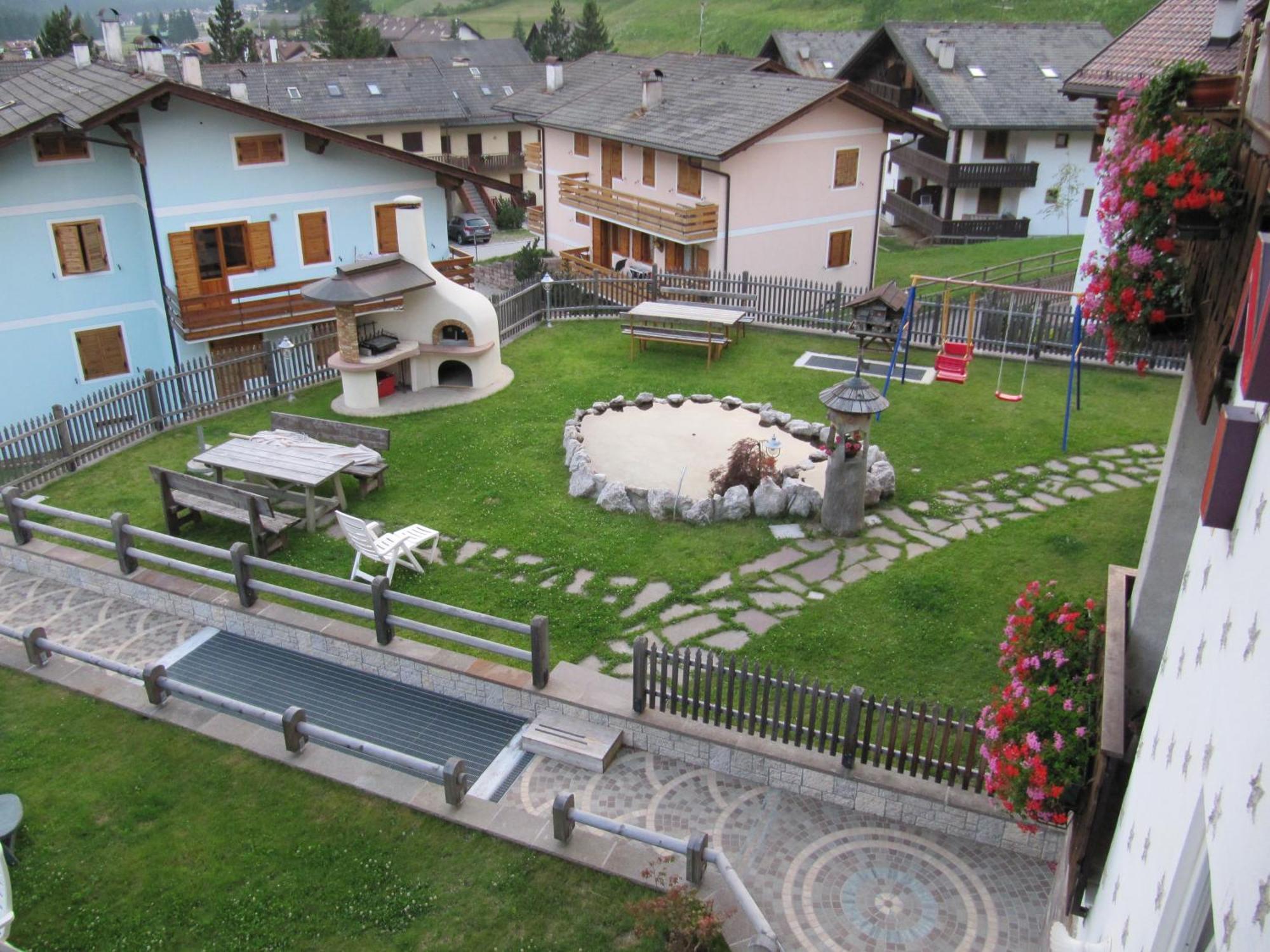 Garni Villa Cecilia Mazzin Εξωτερικό φωτογραφία
